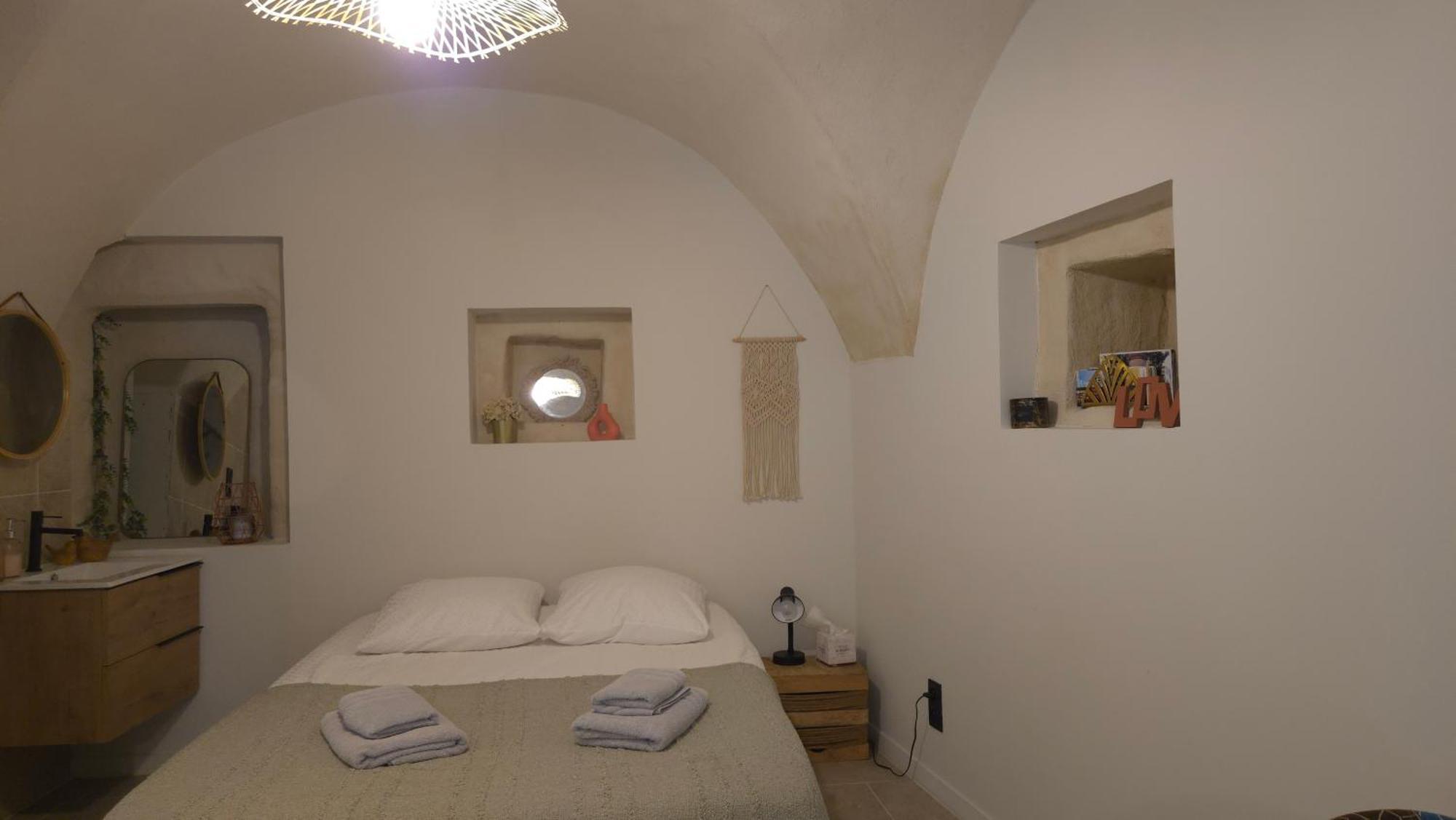 Petit Bonheur Apartment Lauris Exterior photo